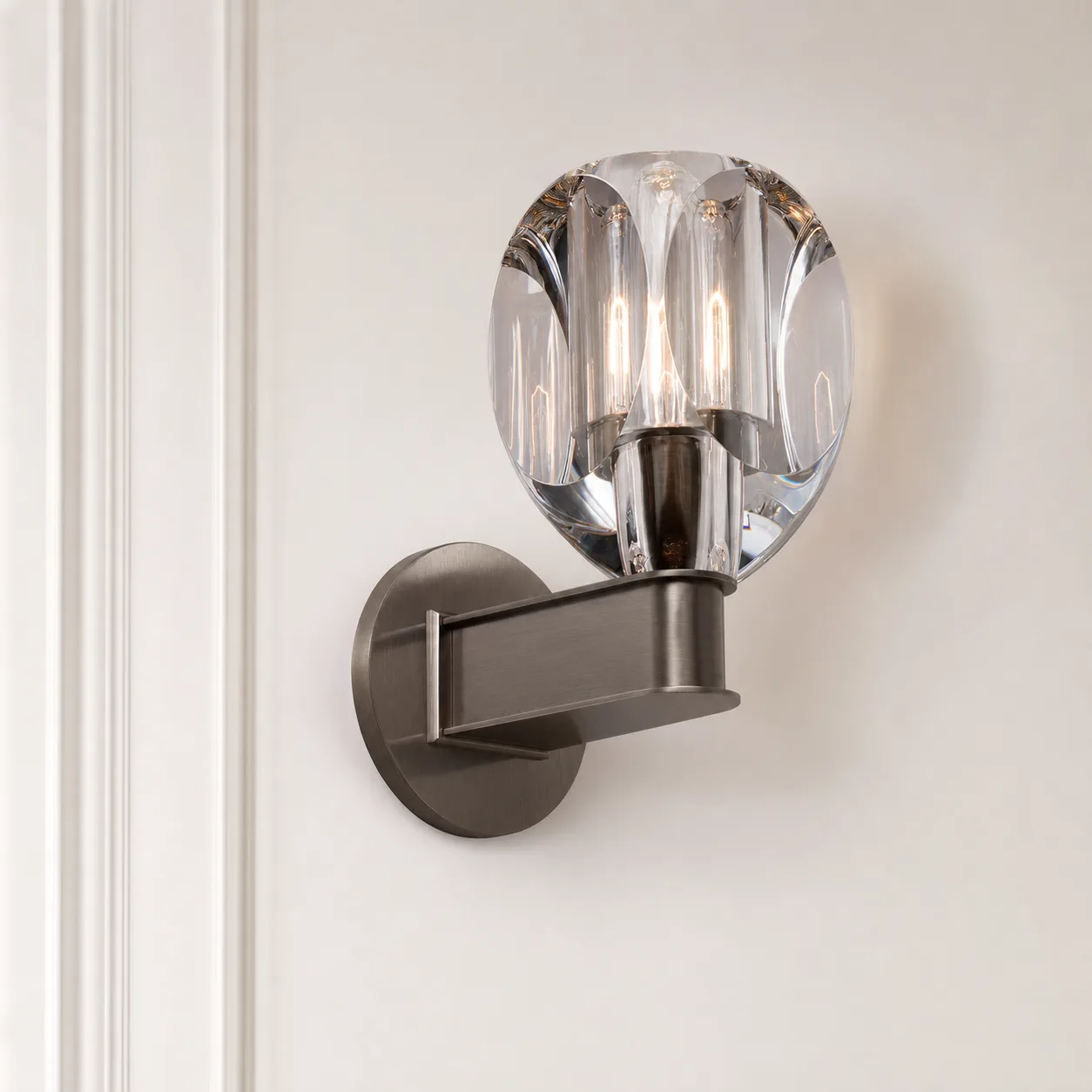 Lustrous Crystal Glass Wall Sconce image 6