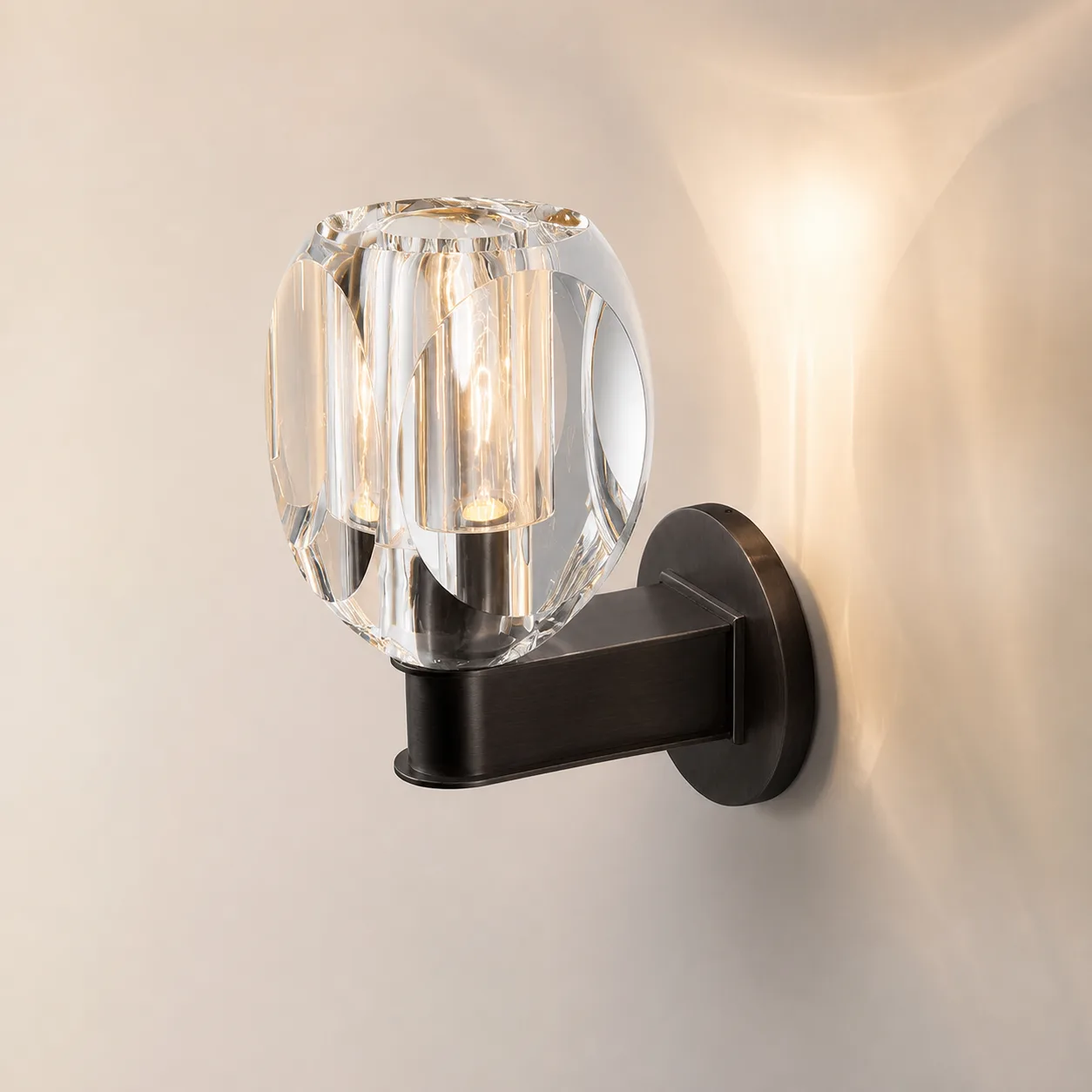 Lustrous Crystal Glass Wall Sconce image 4