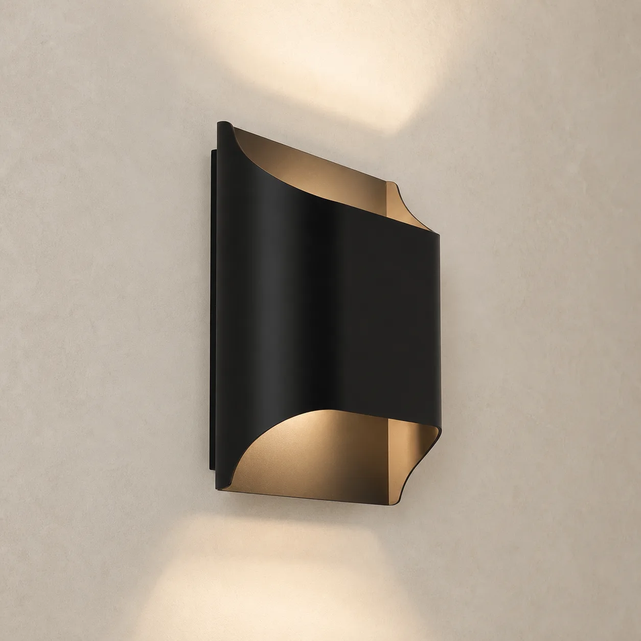 Curved Noir Metal Wall Sconce image 2