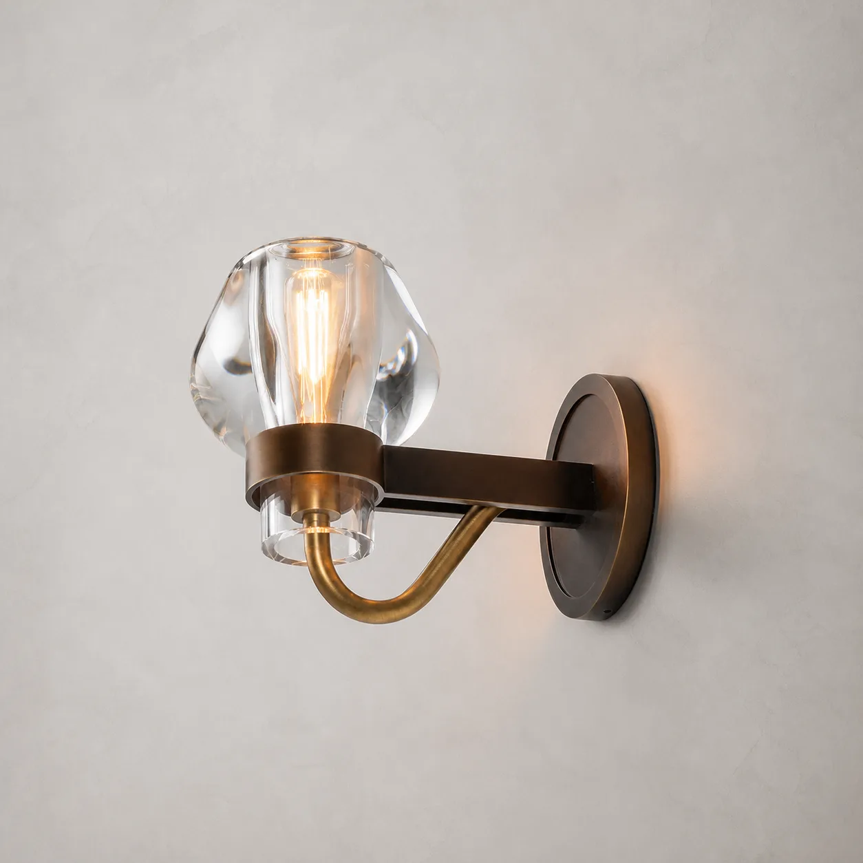 Lustrous Crystal Brass Wall Sconce image 4