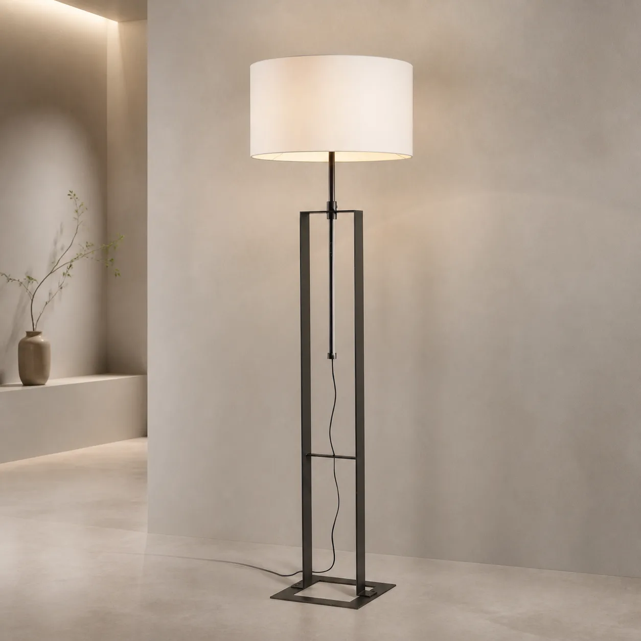 Linear Black Metal Floor Lamp image 6